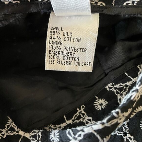 -Talbots Embroidered Capris 14 - Picture 5 of 9